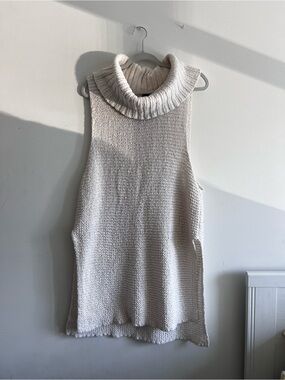 Sleeveless Sweater L